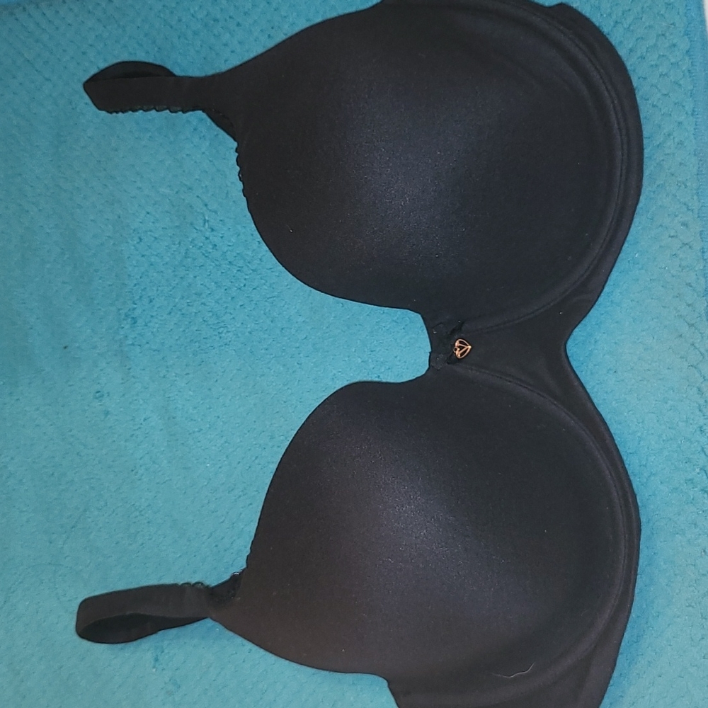 Victoria's secret body by Victoria lined demi bra
